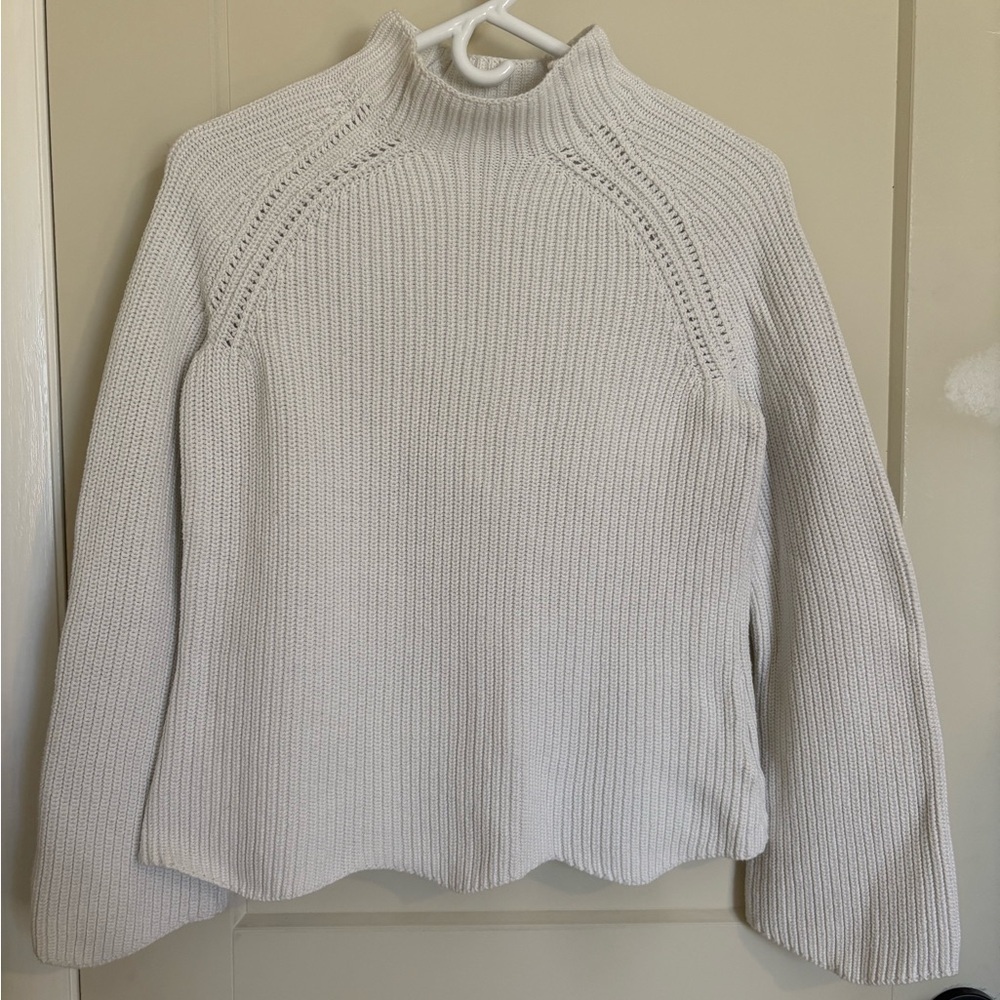 Cynthia Rowley Cream Cowl Turtleneck Sweater with Chunky Knit and Relaxed Fit